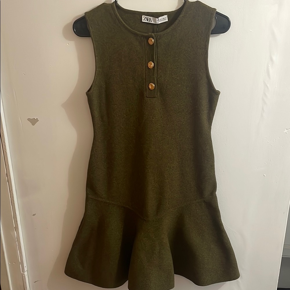 Zara Green Sleeveless Sundress with Ruffled Hem